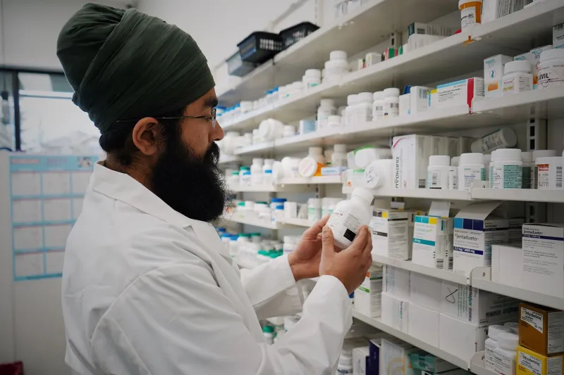 Pharmacy Shelves vs. Social Media Feeds: What the Data Actually Says About Ivermectin Availability in the US